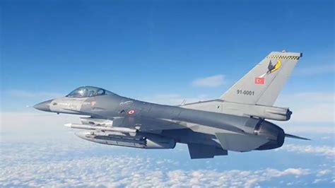 T­ü­r­k­ ­s­a­v­a­ş­ ­u­ç­a­k­l­a­r­ı­ ­e­ğ­i­t­i­m­ ­u­ç­u­ş­u­ ­i­ç­i­n­ ­h­a­v­a­l­a­n­d­ı­